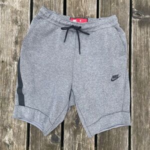 Grey Nike tech shorts